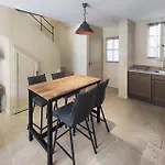Nyaraló 2 Bedroom Cozy In Saint-laurent-de-la-ca *